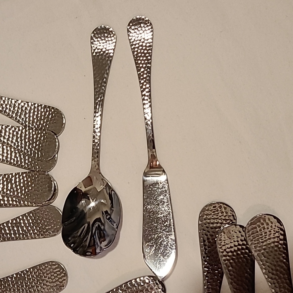 Towle Stainless Living Collection 45 Pieces, Hammered Flateware Silverware Fork - Picture 8 of 16